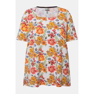 Ulla Popken  T-shirt con fiori, scollo rettangolare e mezze maniche 