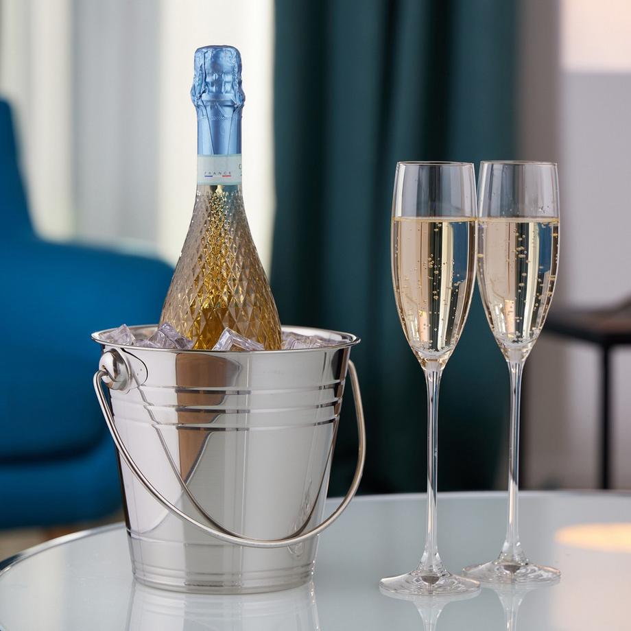 B2X  Eiswürfelschale mit Deckel 