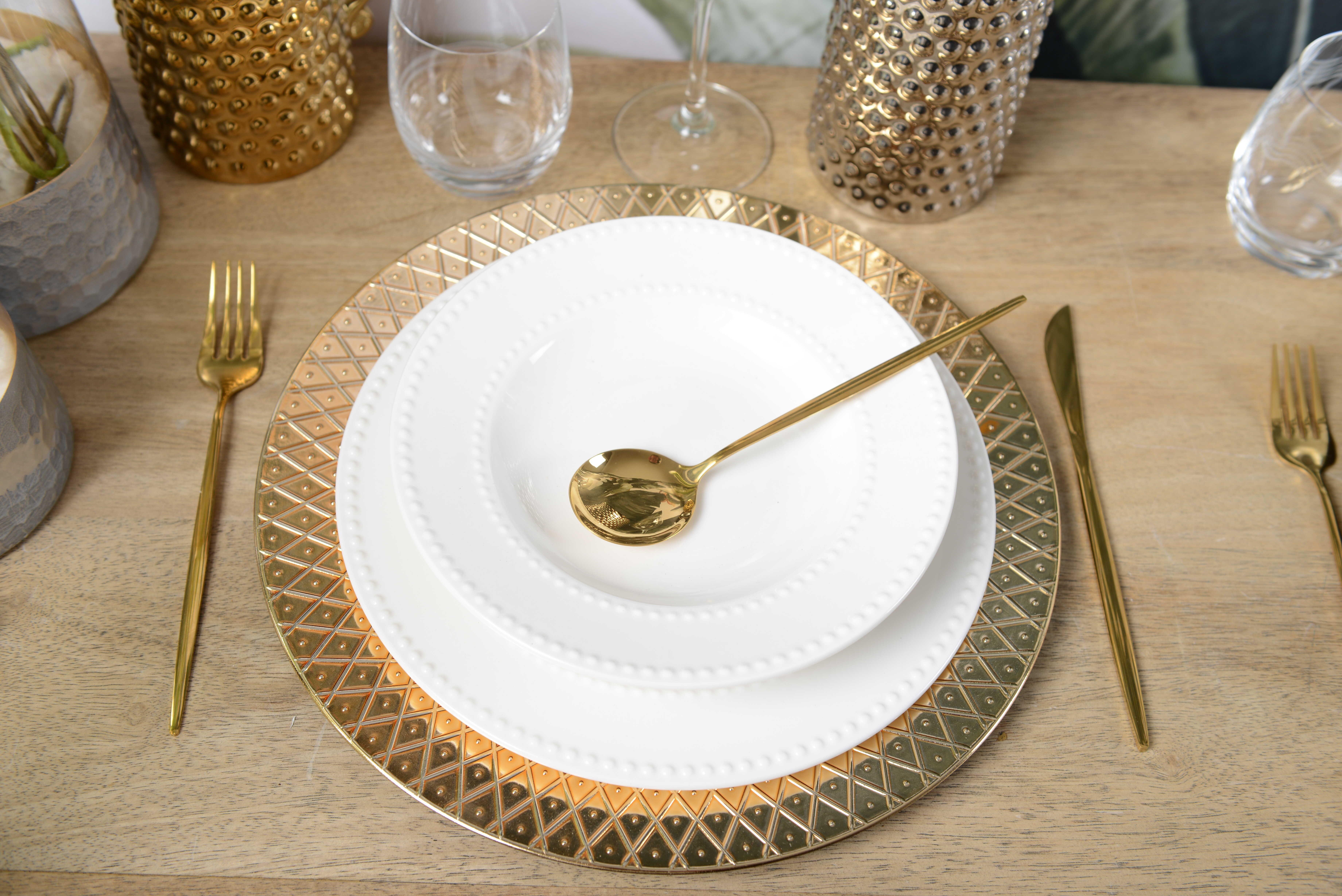 Image of Suppenteller mit Perlen 22 cm Suppenteller mit Perlen 22 cm