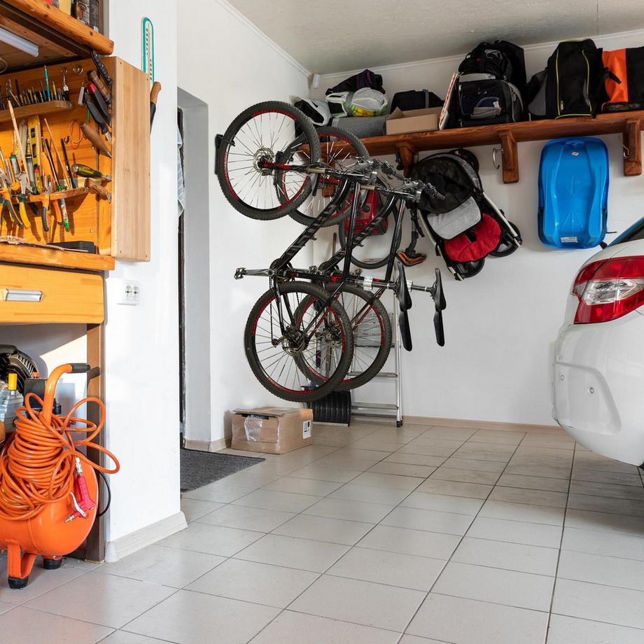 B2X Supporto da parete nero per biciclette - set da 6  