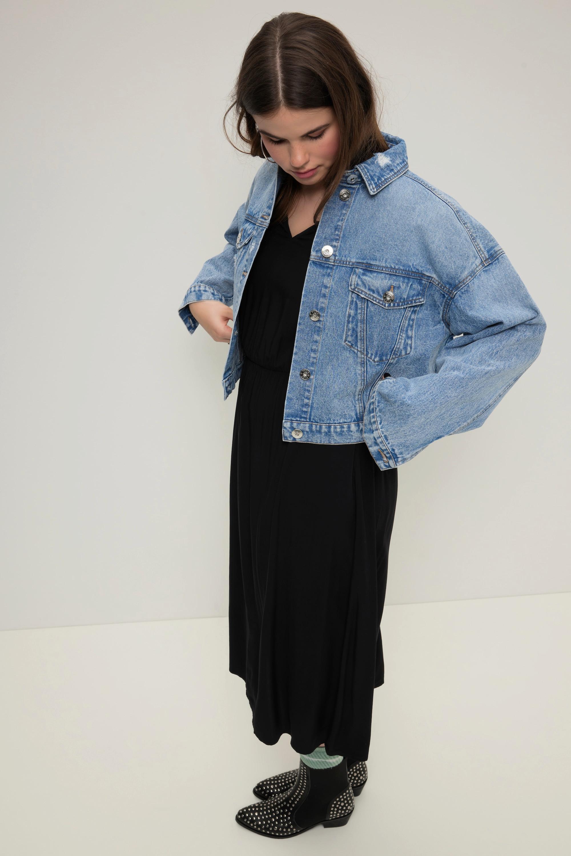 Studio Untold  Veste en jean oversized, look destroy. Col de chemise et poches poitrine 