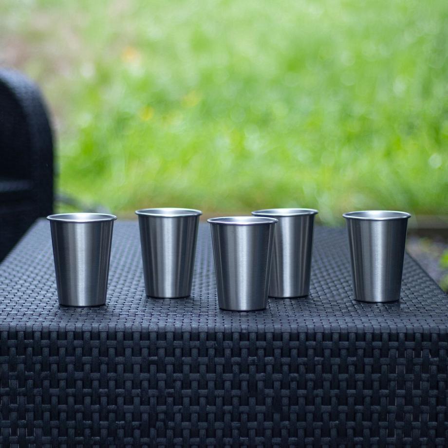 Intirilife 5x Stapelbare Edelstahl Becher  