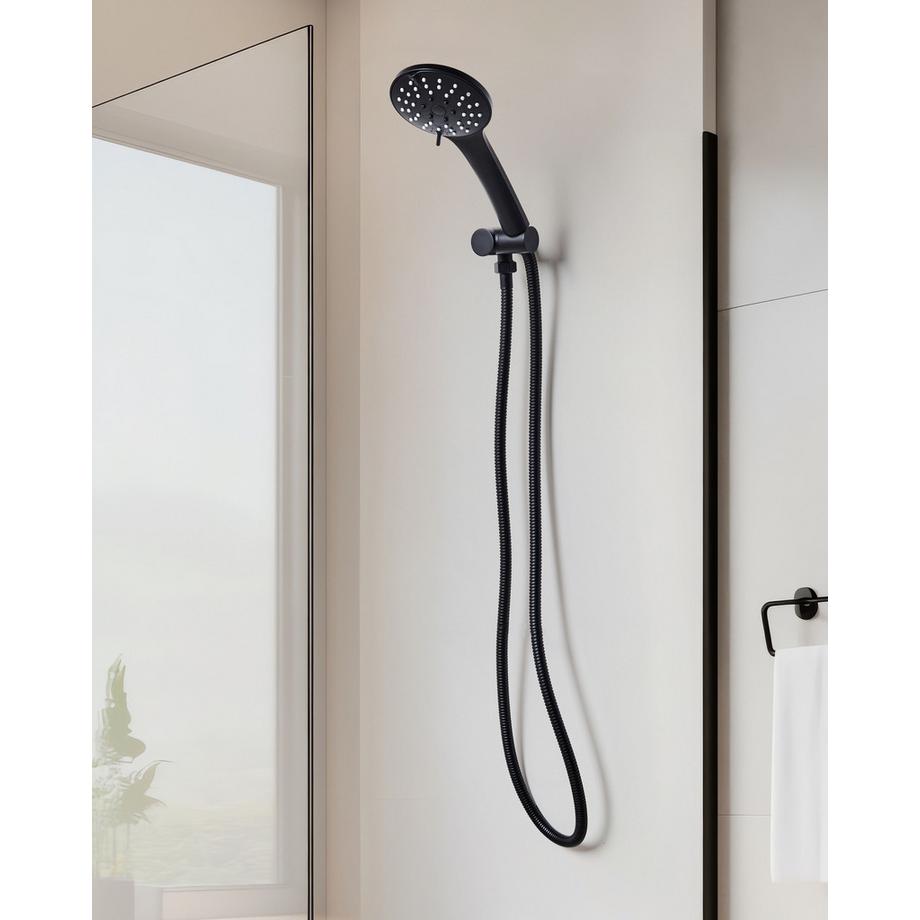 Beliani Kit de pommeau de douche avec tuyau flexible en ABS (matière synthétique durable) Traditionnel CHURUN  