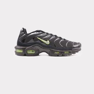 NIKE  Air Max Plus - Black Volt 