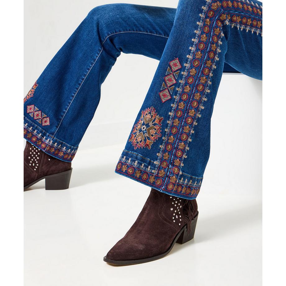 Boho-Schlagjeans mit Stickerei