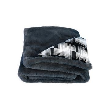 Amala Fausse fourrure, Couverture