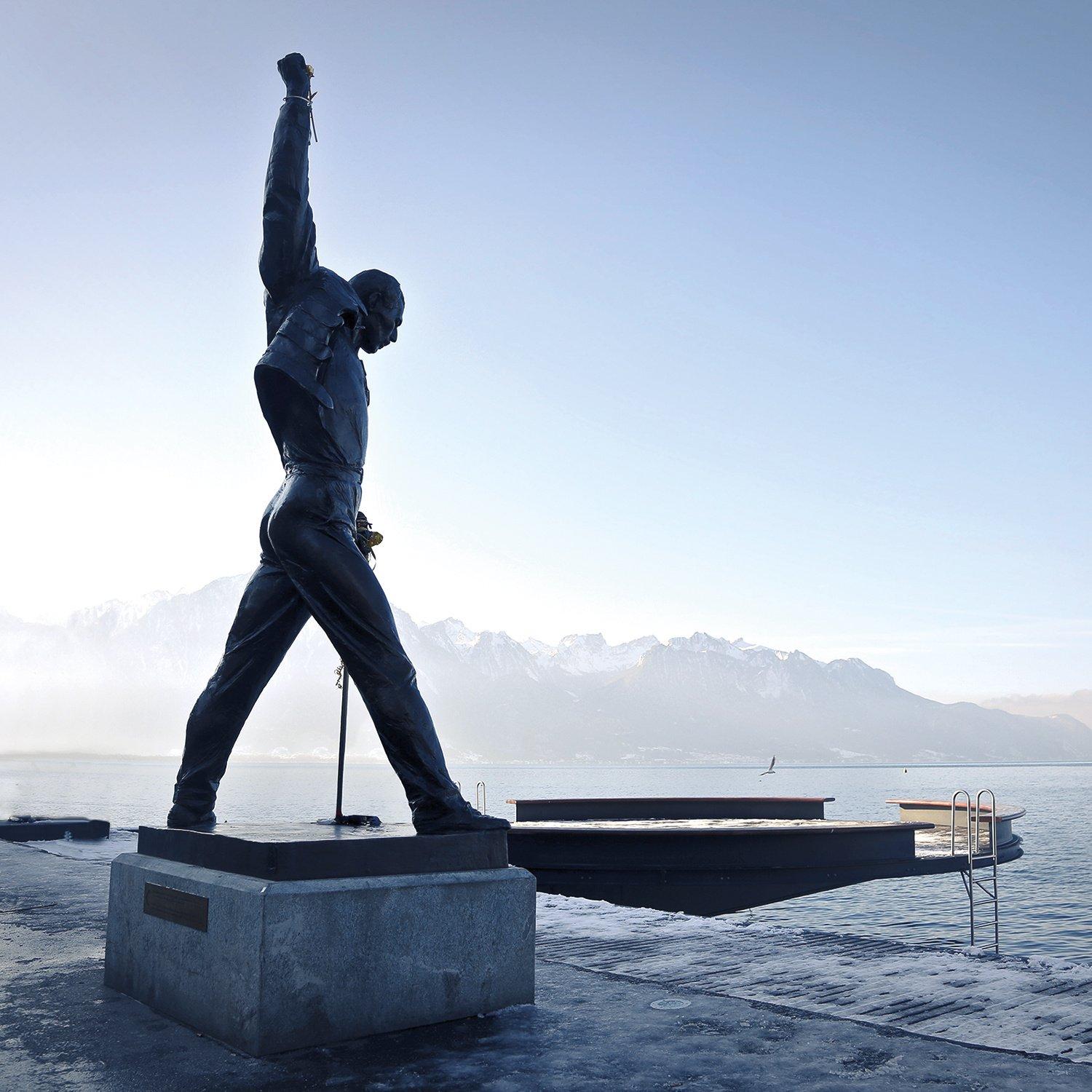 Smartbox  Sulle tracce di Freddie Mercury: un tour a Montreux per 2 fan dei Queen - Cofanetto regalo 