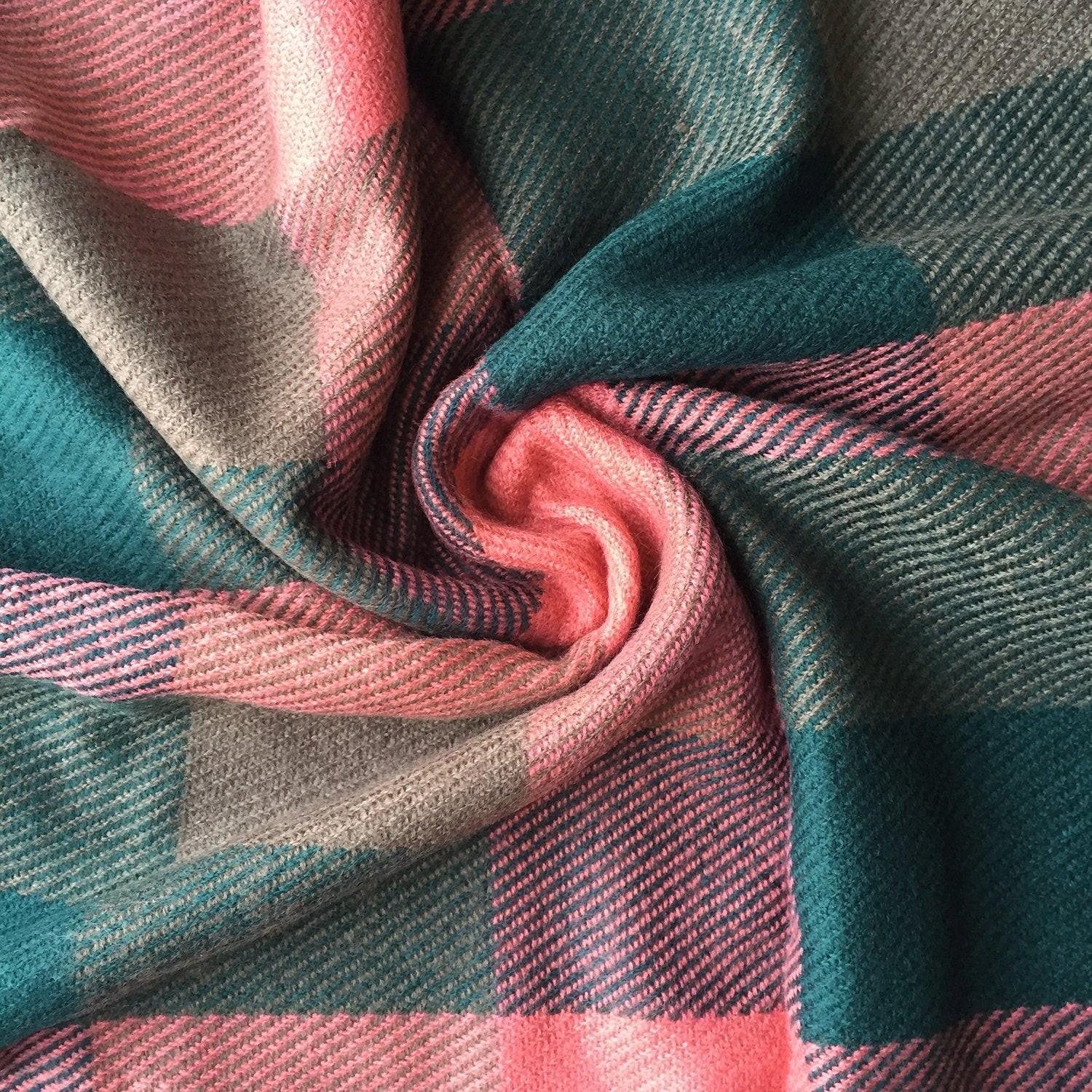 Only-bags.store Sciarpa quadrata a quadri con frange  