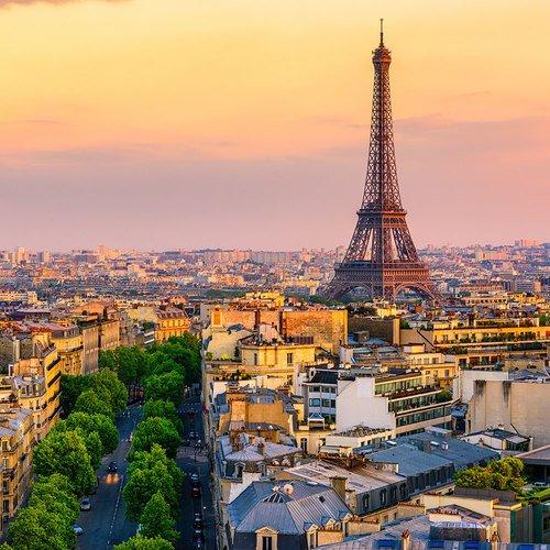 Image of 2 Romantische Nächte In Paris Im Doppelzimmer Mit Jacuzzi-badewanne (für 2 Personen) Unisex