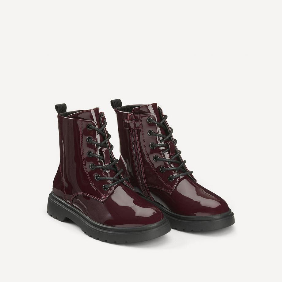 Lack-Schnürstiefeletten