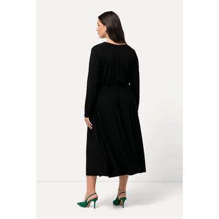 Ulla Popken  Robe jersey, coupe évasée, style cache-cœur, col V, manches longues 