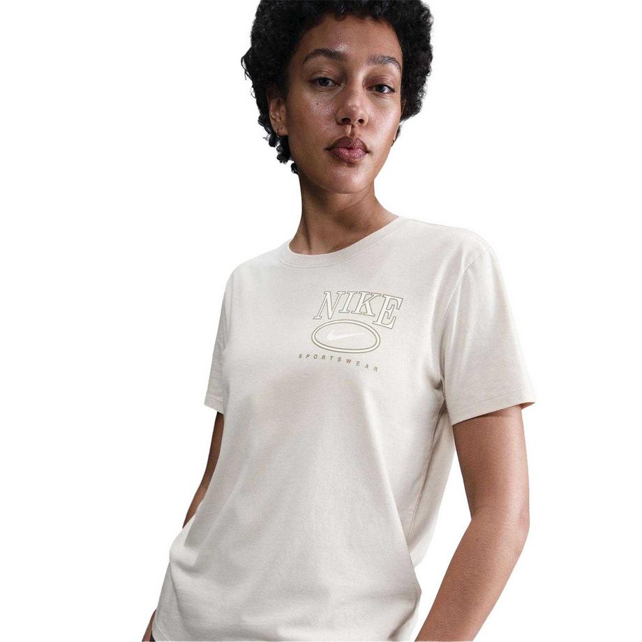 NIKE  Sportswear Club T-Shirt 