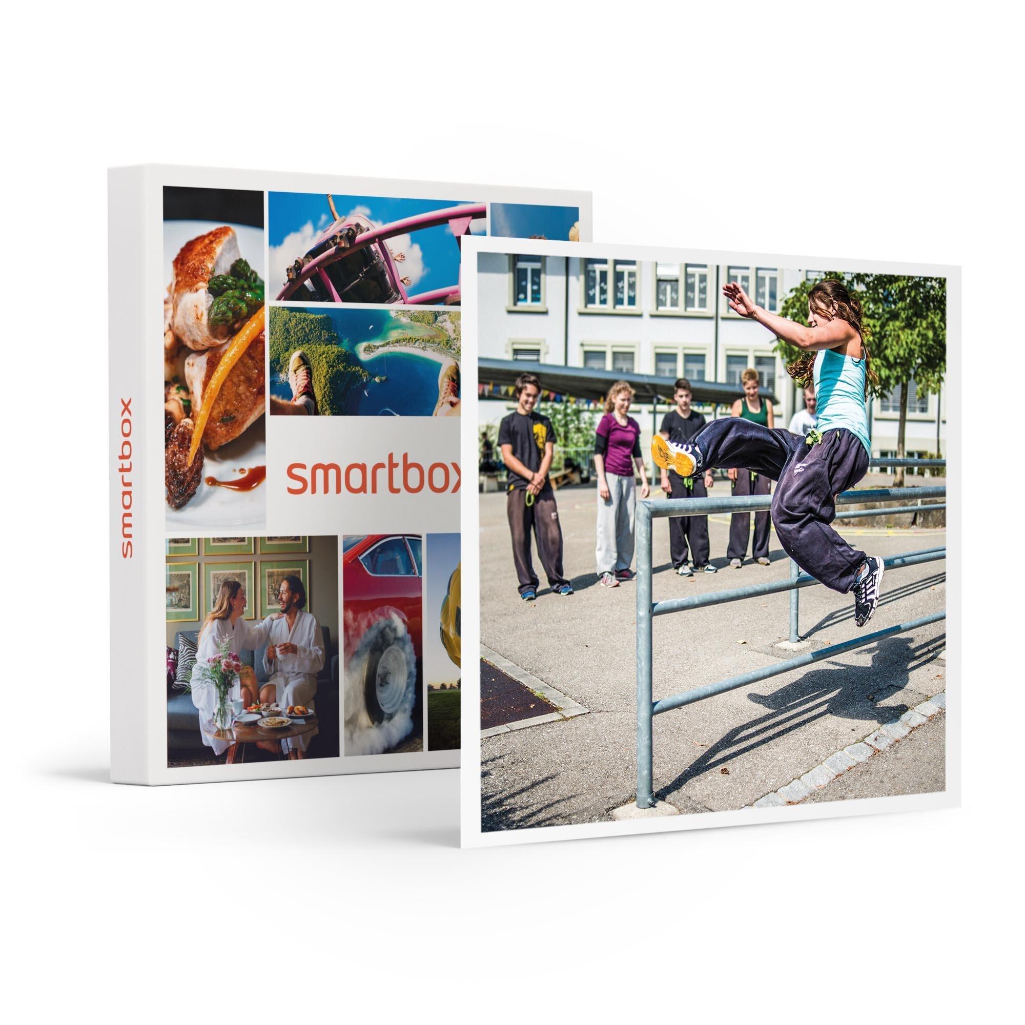 Image of Parkour Passion: 1 Privatstunde Von 1 Stunde Für 2 Personen Mit Trust Cube Kit - Geschenkbox Unisex
