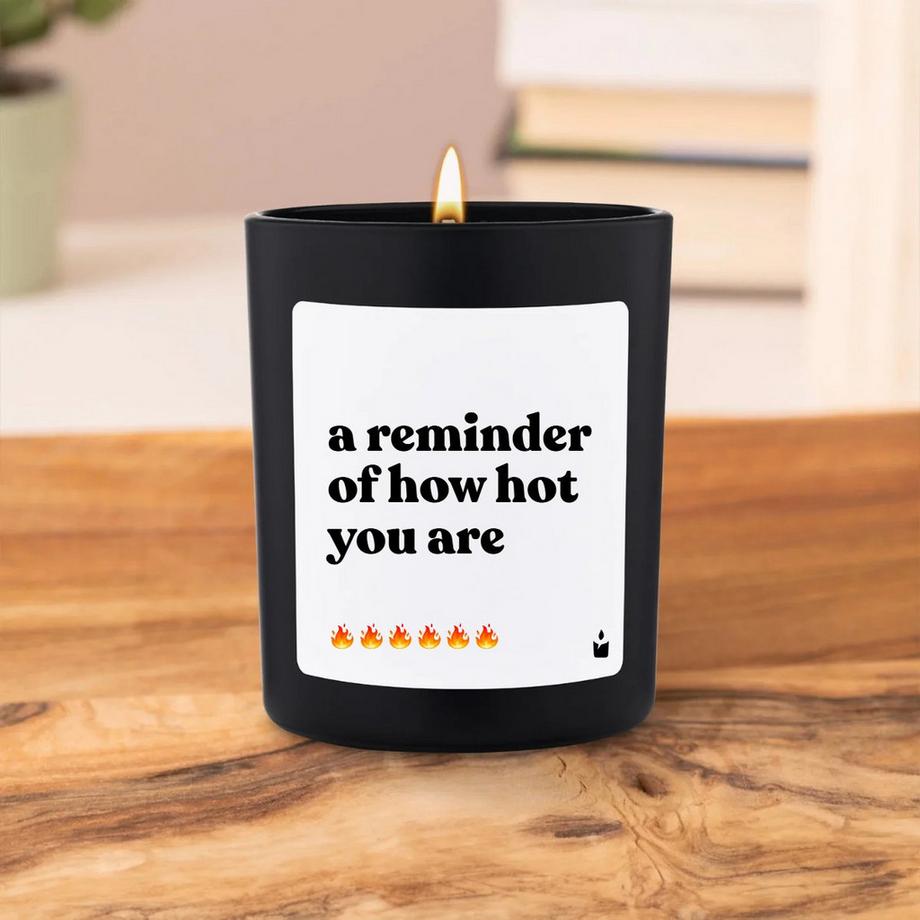 CandleHand Duftkerze Flowery A reminder of how hot you are  