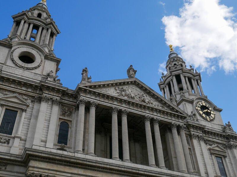 Smartbox  3 jours à Londres en hôtel 3* ou 4* avec visite des lieux de tournage de Mary Poppins® - Coffret Cadeau 