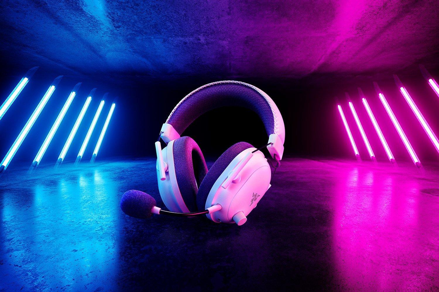 RAZER  BlackShark V2 Pro Auricolare Wireless A Padiglione Giocare Bluetooth Bianco 