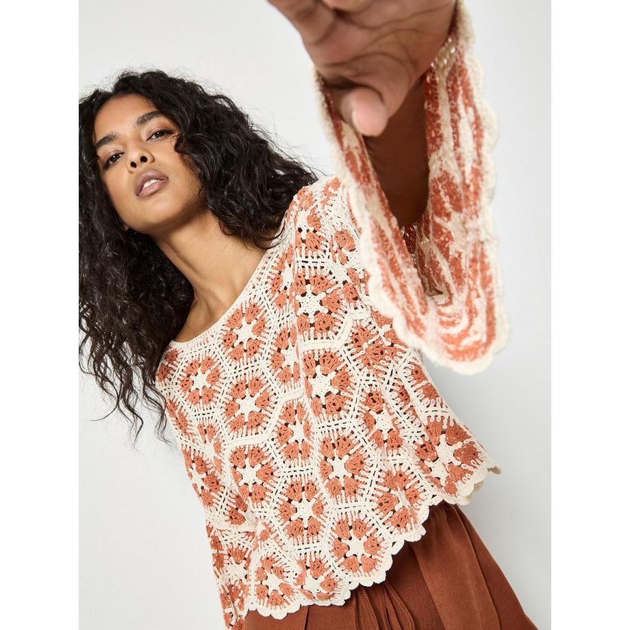 APRICOT Häkelhexagon Glockenärmel Top  