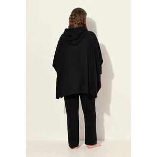 Ulla Popken  Poncho loungewear dal taglio oversize con cappuccio e maniche lunghe nero 3+ 833728100-3+ 