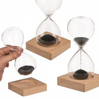 Out of the blue  Clessidra con sabbia magnetica 