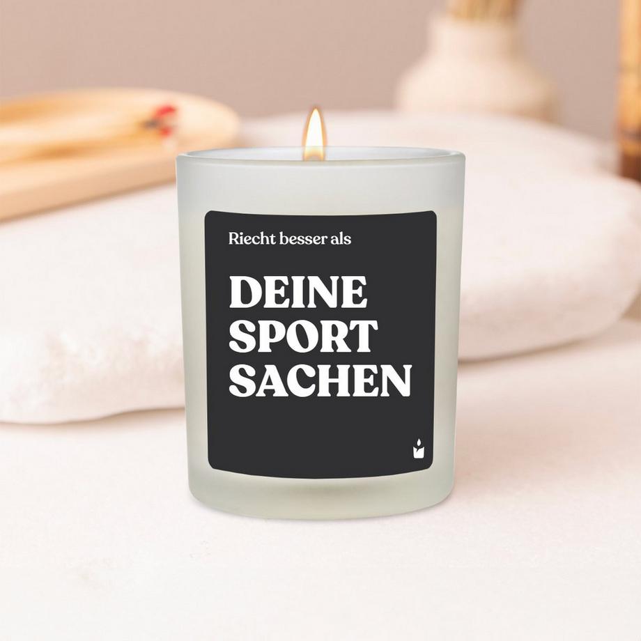 CandleHand Duftkerze Woody Riecht besser als deine Sportsachen  