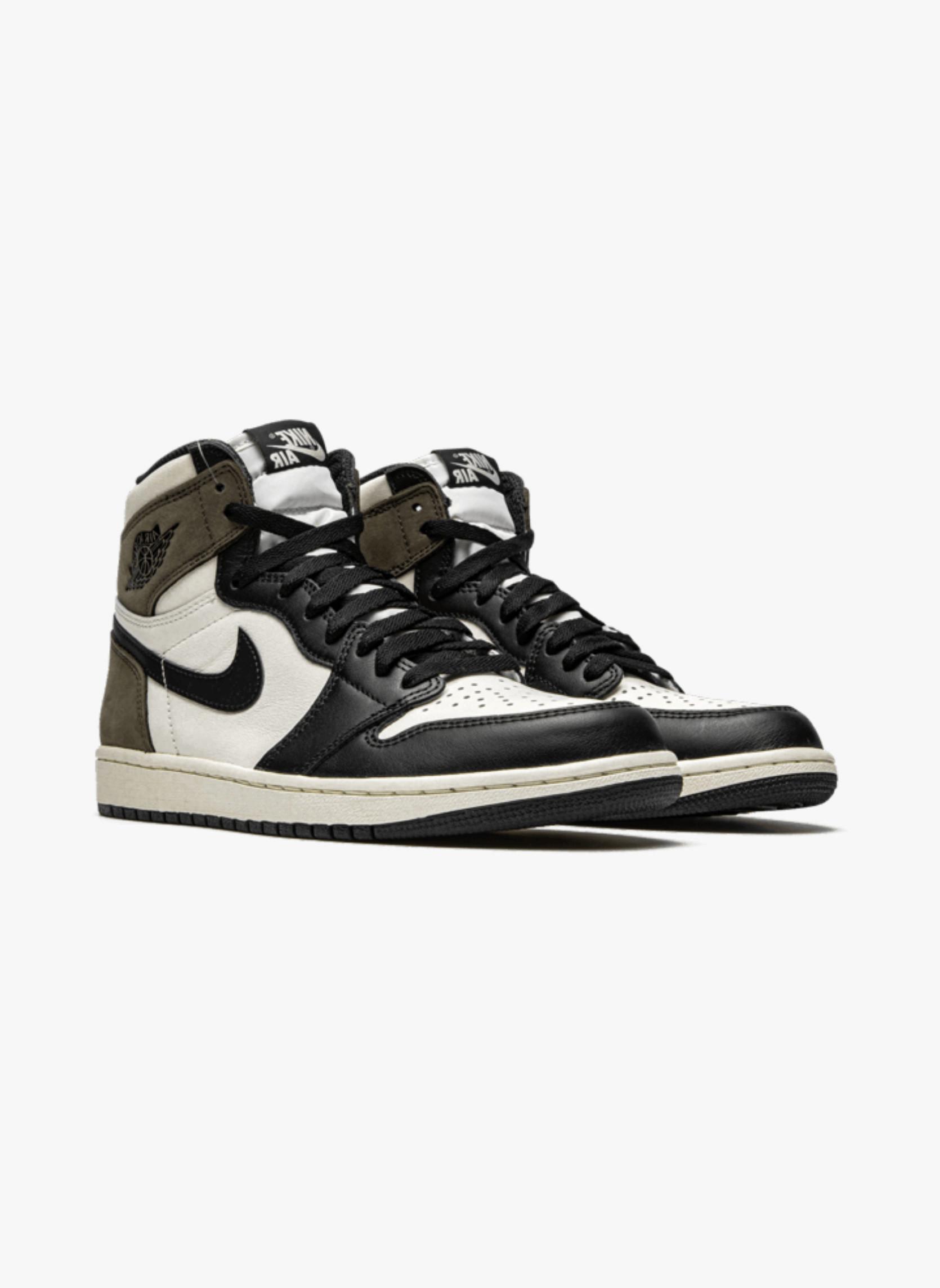 NIKE  Air Jordan 1 High Dark Mocha 