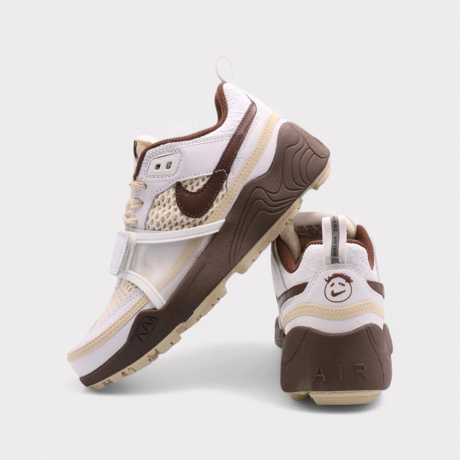 NIKE  Zoom Field Jaxx Travis Scott 