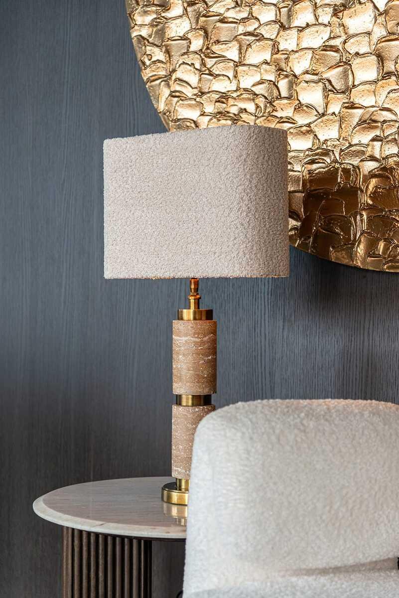 Richmond Interiors Tischlampe Lis gold  