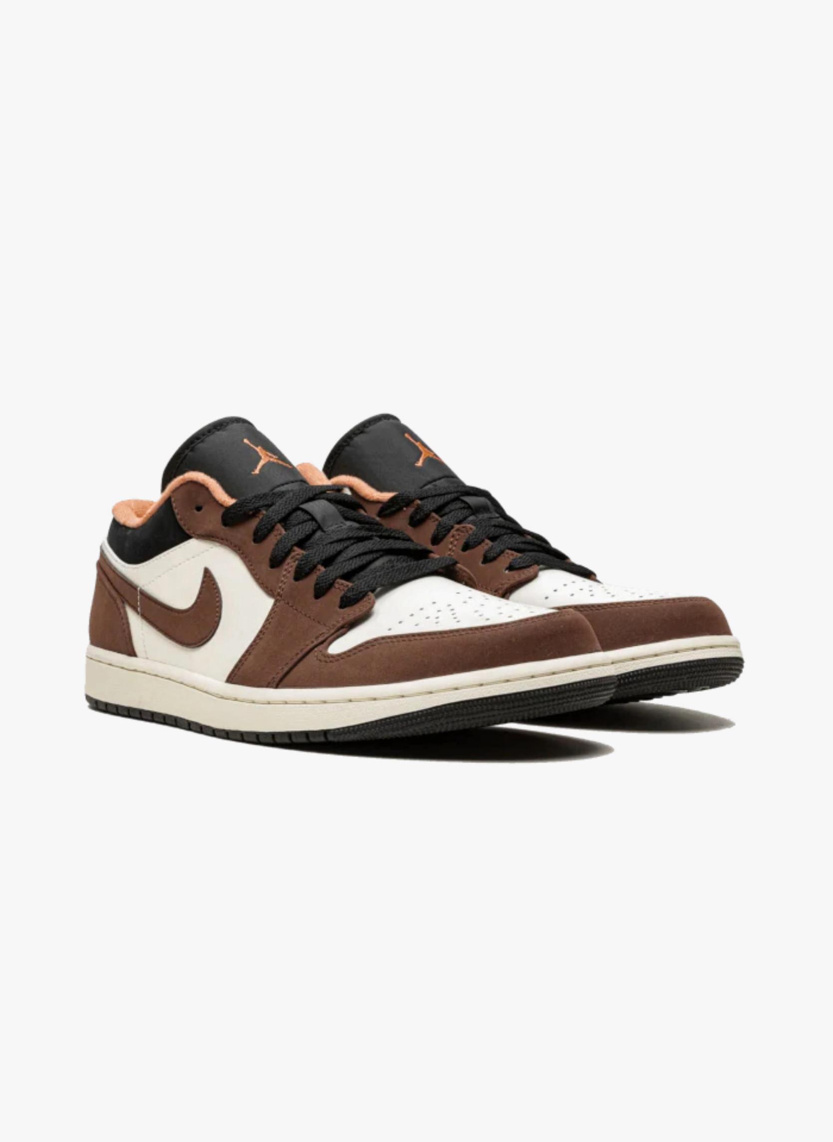 NIKE  Air Jordan 1 Low Mocha 