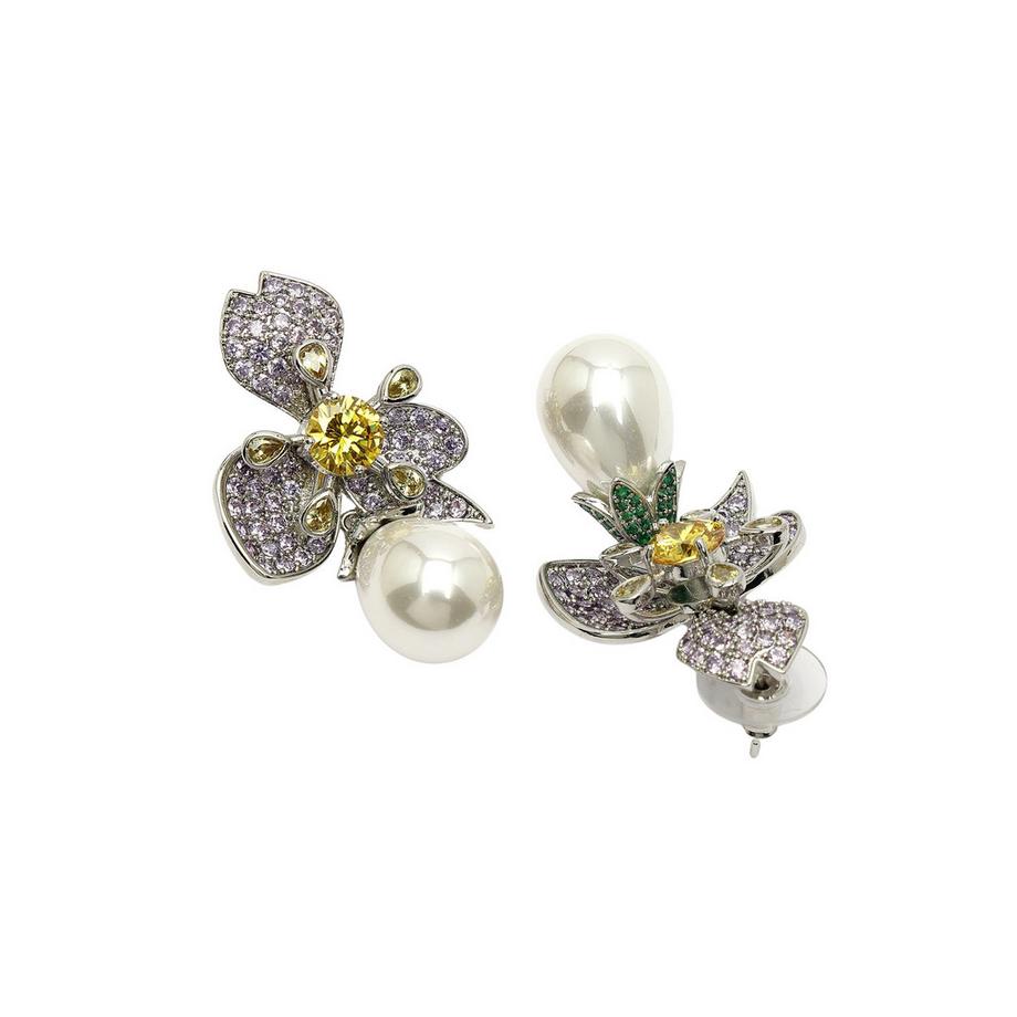 AVANT-GARDE PARIS  Collection Diva Boucles d'oreilles goutte florales en zirconia 