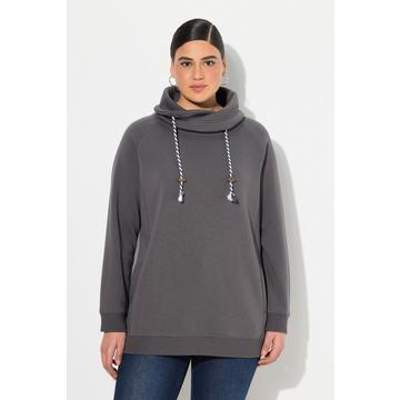 Felpa con ampio colletto alto, tasche e maniche lunghe raglan