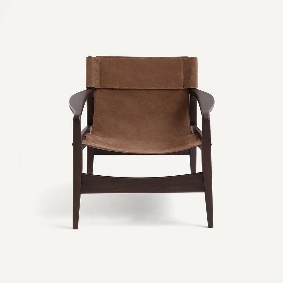 AM.PM Sessel aus gebeizter massiver Eiche und Leder  