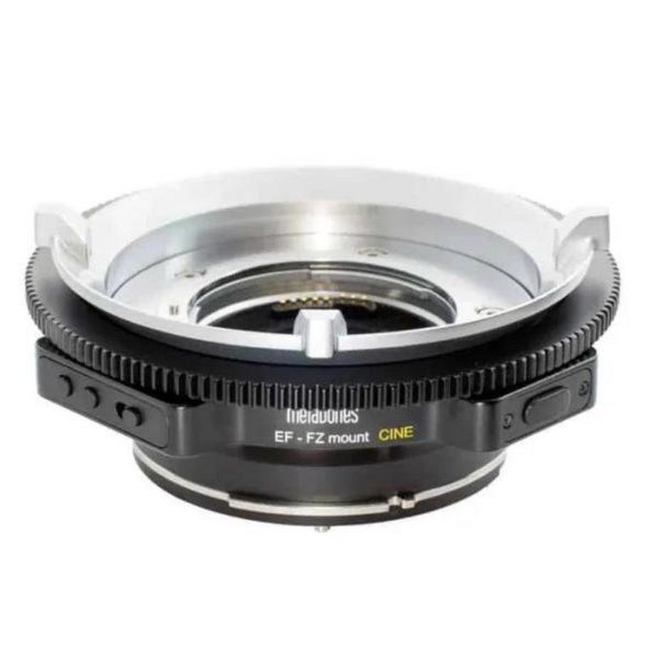 METABONES  Metabones EF -RF (EOS R) Speed ??Booster Ultra 0,71X 