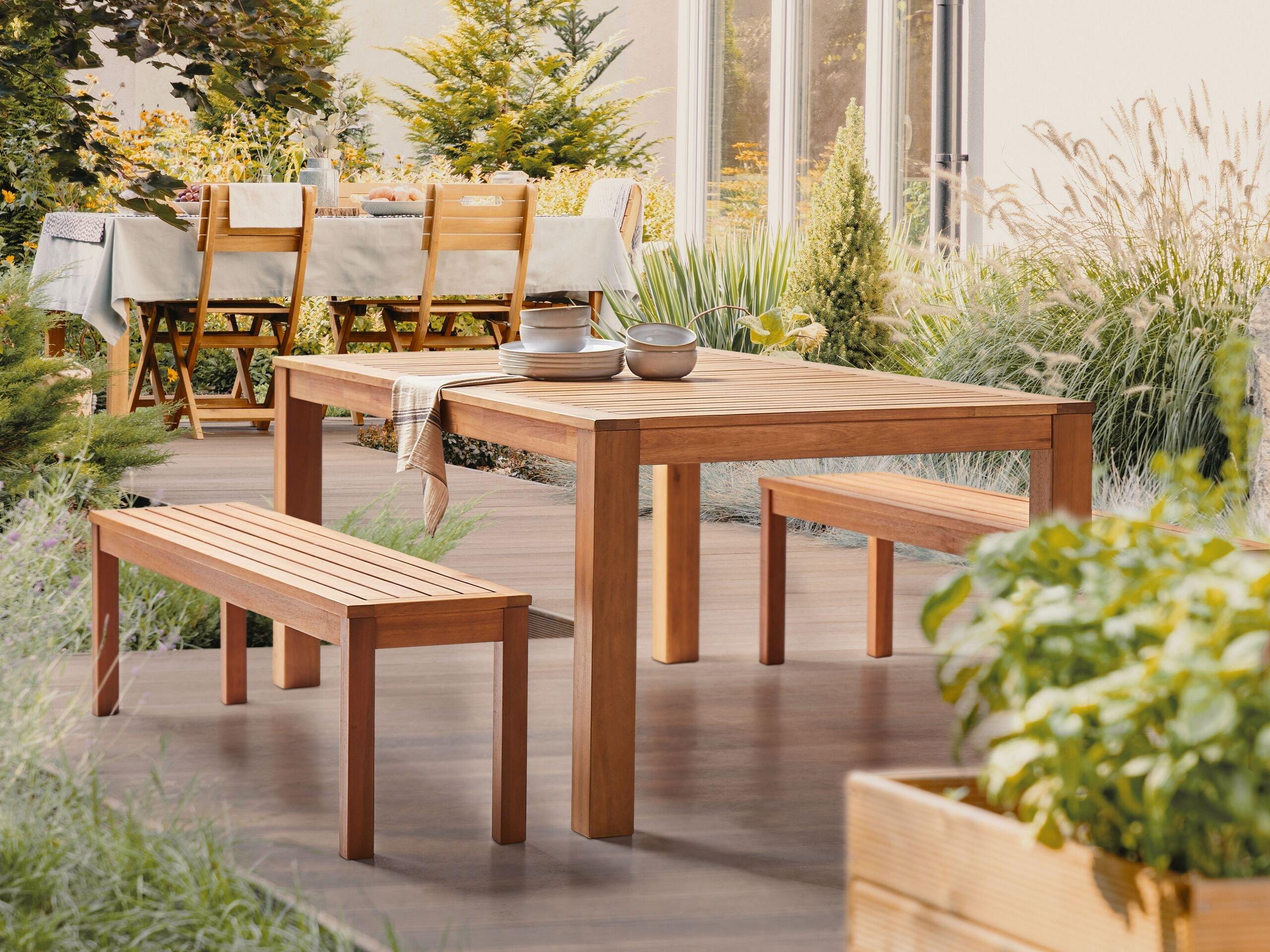 Beliani Table avec banc en Bois d'eucalyptus Traditionnel MONSANO  