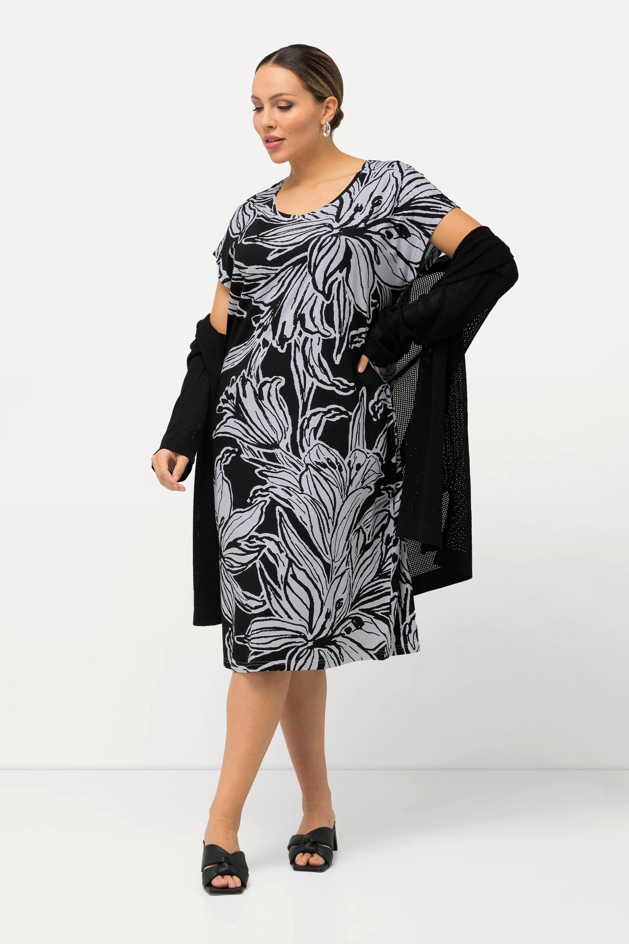 Ulla Popken  Robe mini oversized en jersey, imprimé à fleurs. Décolleté rond et manches courtes 