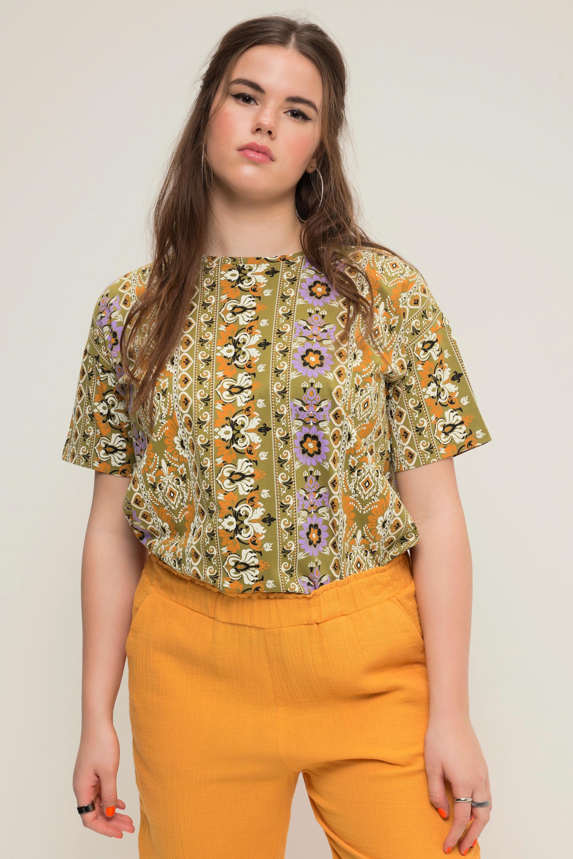 Studio Untold  T-shirt dal taglio oversize con Paisley, scollo a girocollo e mezze maniche 