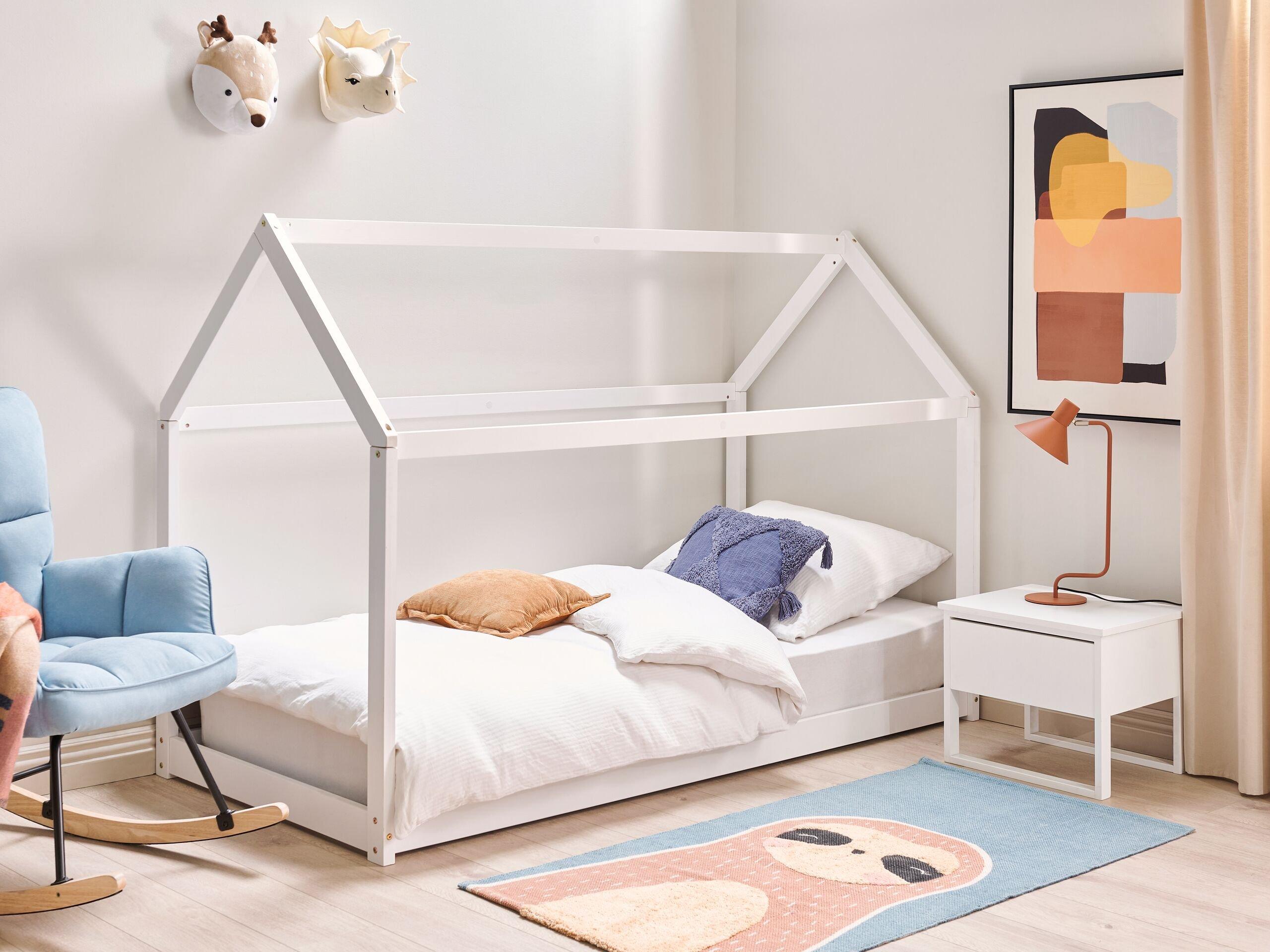 Beliani Bett mit Lattenrost aus Kiefernholz Modern TOSSE  