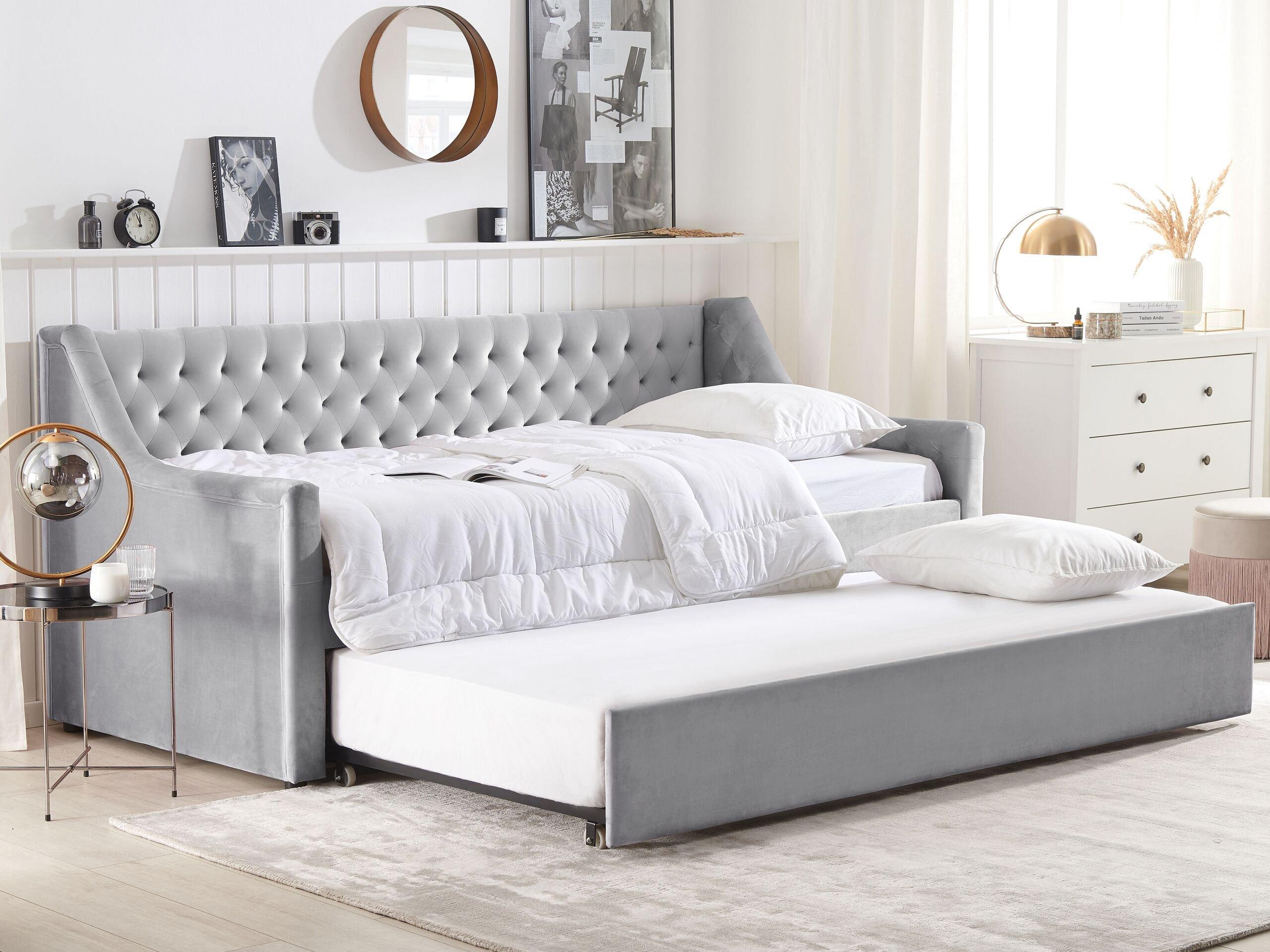 Beliani Bett mit Lattenrost aus Samtstoff Modern MONTARGIS  