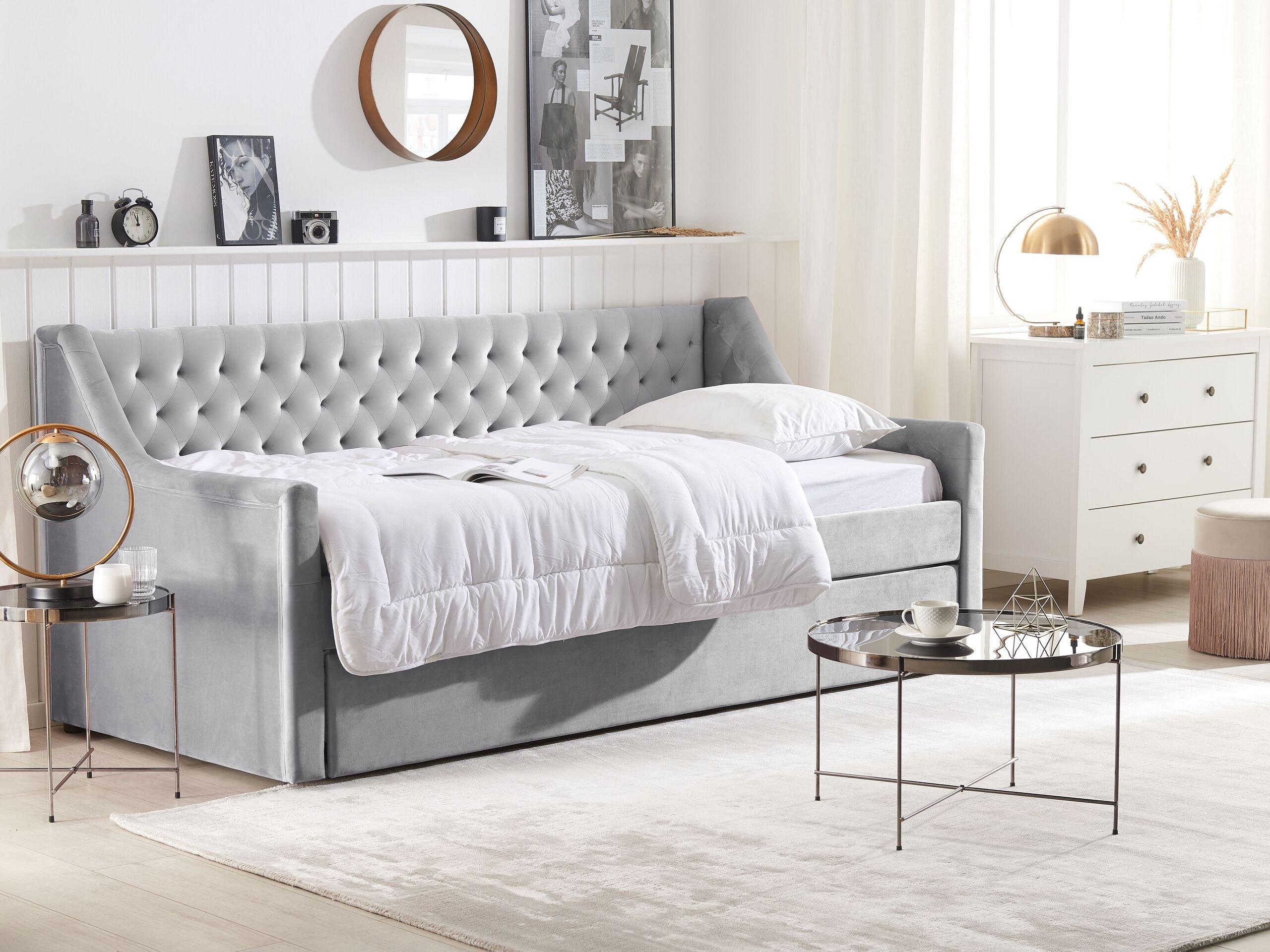 Beliani Bett mit Lattenrost aus Samtstoff Modern MONTARGIS  