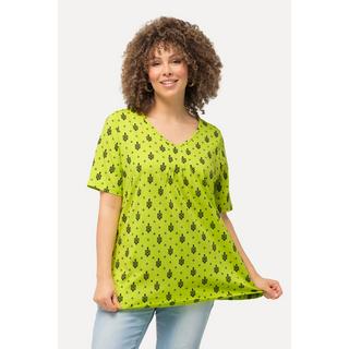 Ulla Popken  T-shirt dal taglio svasato con pieghe decorative, scollo a V e mezze maniche 