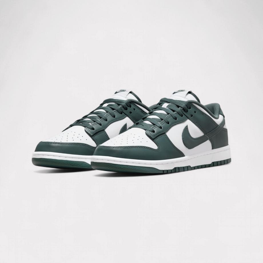 NIKE Dunk Low Sneakers  