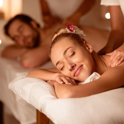 Image of Entspannung, Paarmassage Und Aperitif-abendessen (für 2 Personen) Unisex