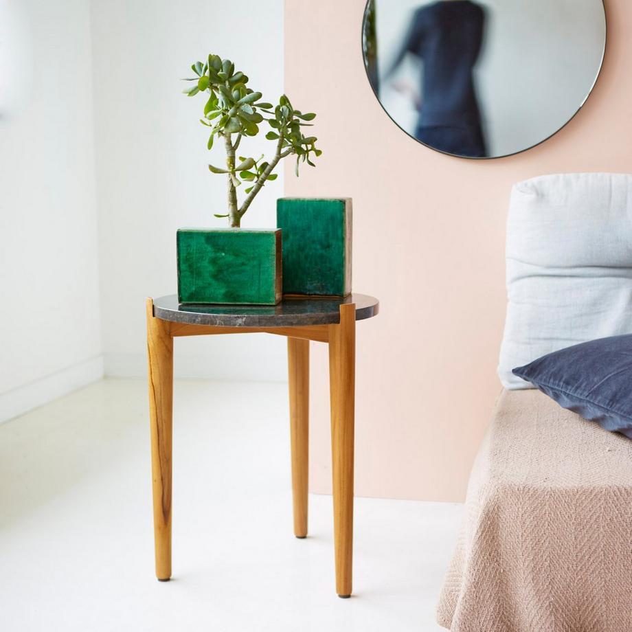 Tikamoon Beistelltisch aus Teak und Marmor black Nestor  