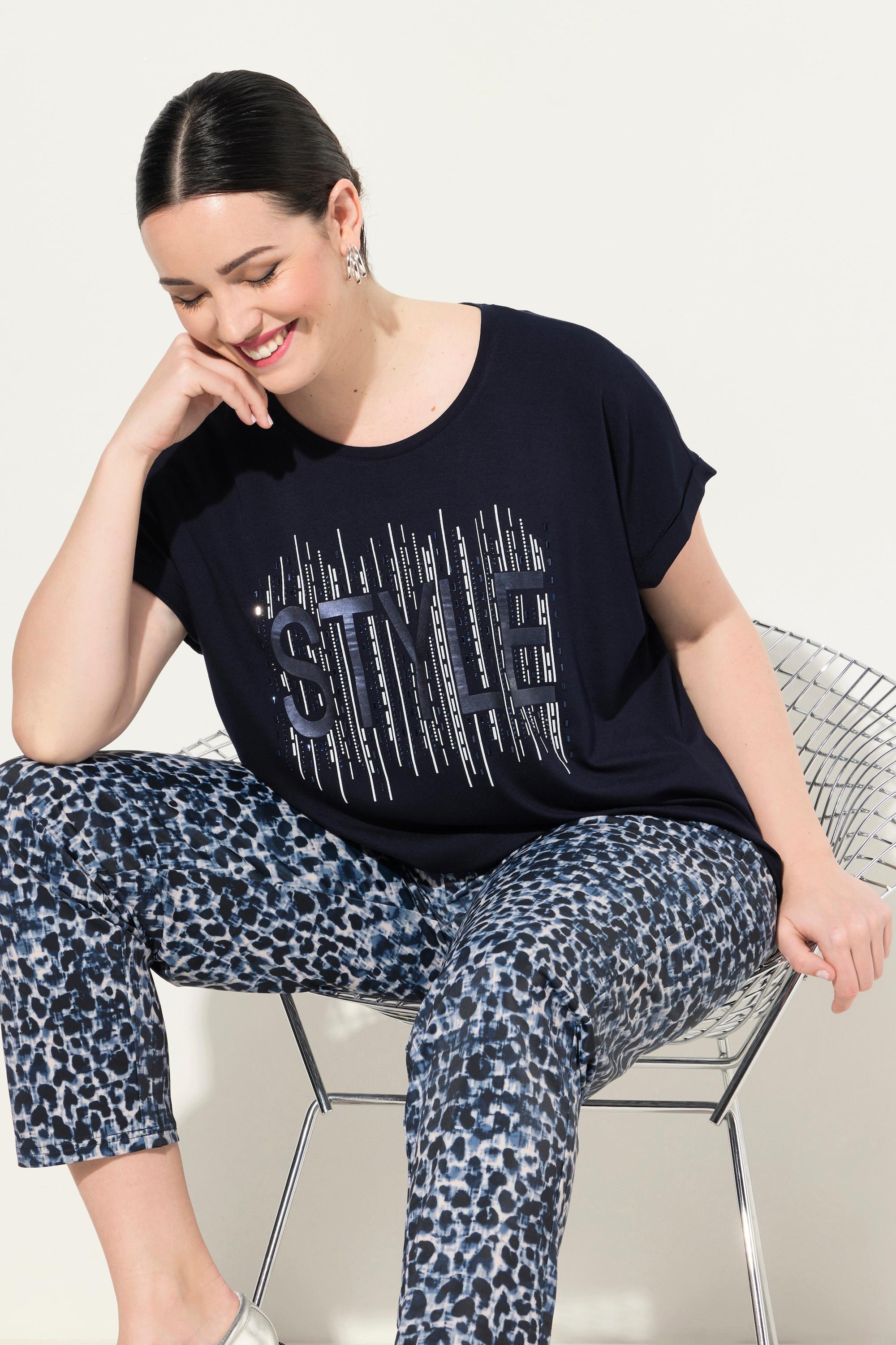 Ulla Popken  T-shirt dal taglio oversize con applicazioni, scollo rotondo e mezze maniche 