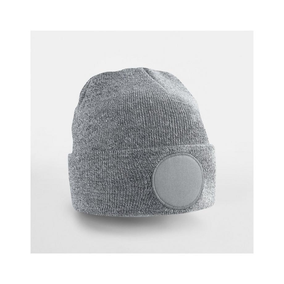 Beechfield Strickmütze mit Aufnäher  