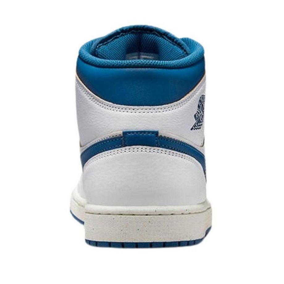NIKE Air Jordan 1 Baskets Hautes en Cuir  