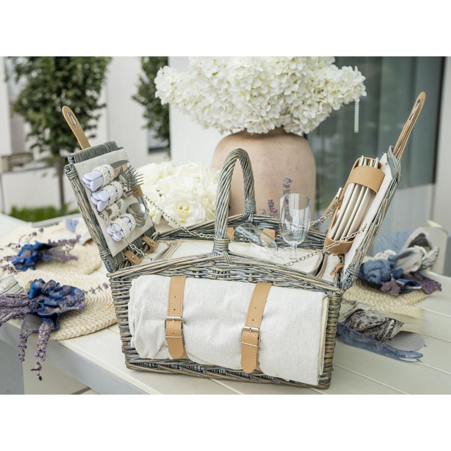 Beliani  Panier de pique-nique en Bois de saule Traditionnel CANELE 