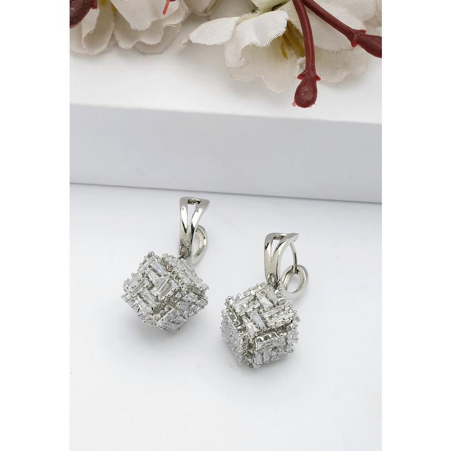 AVANT-GARDE PARIS  Boucles d'oreilles goutte délicates scintillantes 