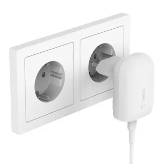 belkin  Belkin WCA005vfWH Weiß Indoor 