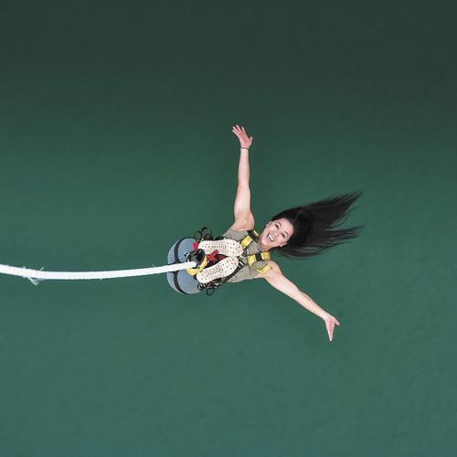 Geschenkidee  Bungee Jumping Stockhorn aus 134 Metern (für 1 Person) 