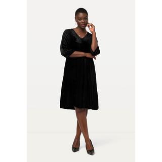 Ulla Popken  Robe midi en satin, décolleté en V et manches 3/4, silhouette en A 